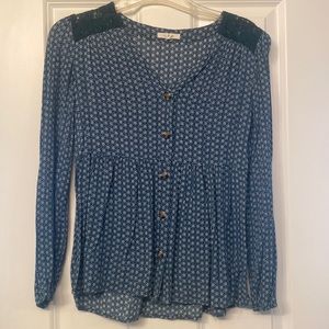 Maurices green tunic top, size XS, excellent condition